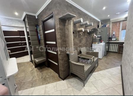 Продам 3-кімнатну квартиру