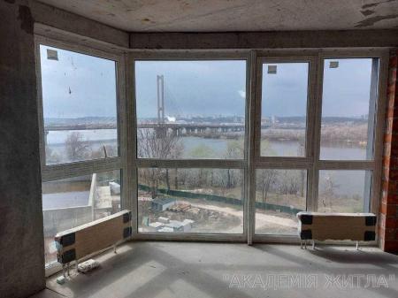 Продам 3-комнатную квартиру в новостройке, ЖК Заречный