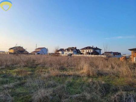 Продам ділянку під забудову житлової нерухомості