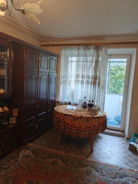 Продам 2-кімнатну квартиру
