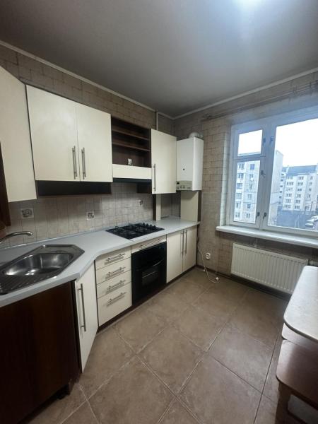 Продам 2-кімнатну квартиру