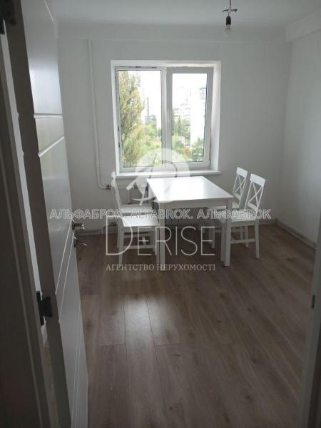 Продам 3-кімнатну квартиру