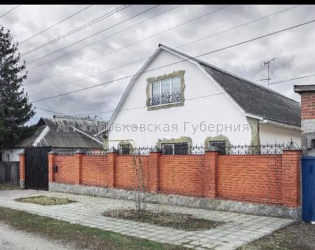 Продам 2-этажный дом