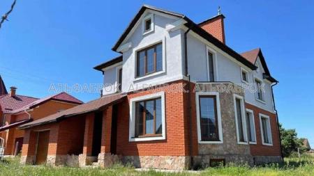 Продам 2-поверховий будинок
