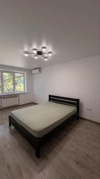 Продам 3-кімнатну квартиру