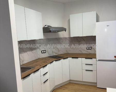 Продам квартиру-студію