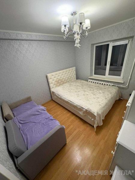 Продам 2-комнатную квартиру