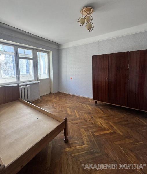 Продам 2-комнатную квартиру