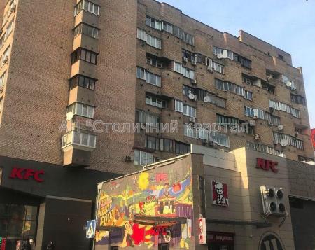 Продам 4-кімнатну квартиру