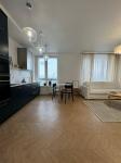 Продам 2-кімнатну квартиру, ЖК Славутич, 67 м², євроремонт