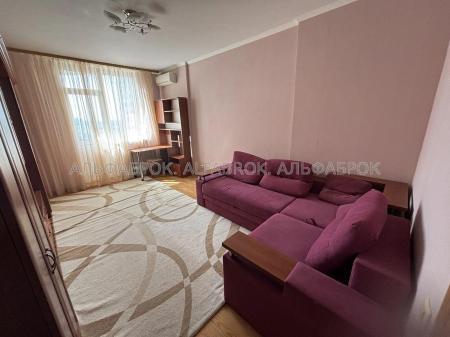 Продам 3-кімнатну квартиру, ЖК Ліко-Град 4