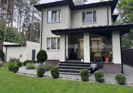 Продам 2-поверховий будинок
