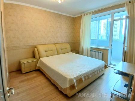 Сдам 3-комнатную квартиру в новостройке