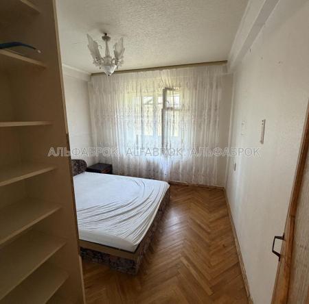 Продам 2-комнатную квартиру