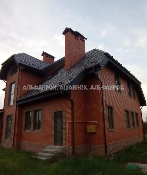 Продам 3-поверховий будинок