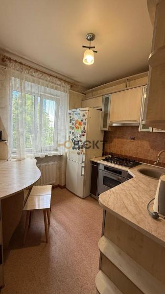 Продам 2-кімнатну квартиру