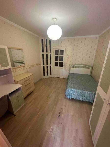 Продам 3-кімнатну квартиру