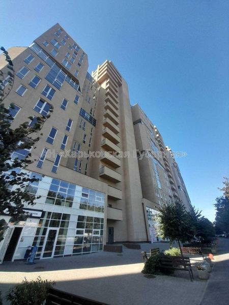Продам 3-комнатную квартиру в новостройке