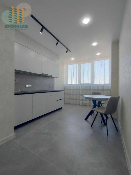 Продам 1-кімнатну квартиру, ЖК Бульвар Акацiй