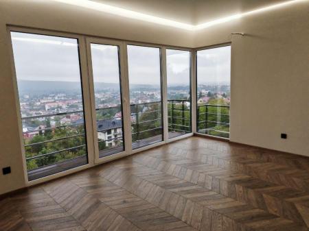 Продам 3-кімнатну квартиру в новобудові