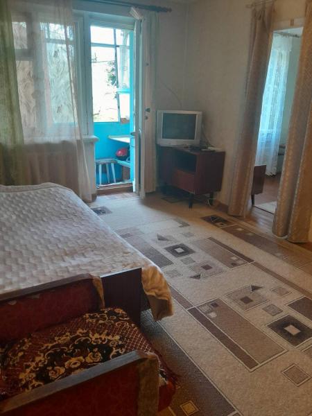 Продам 2-комнатную квартиру