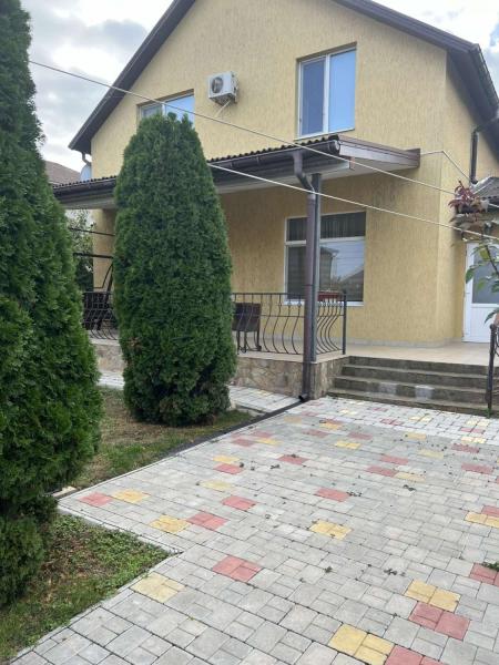 Продам 2-этажный дом