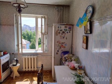 Продам 3-комнатную квартиру