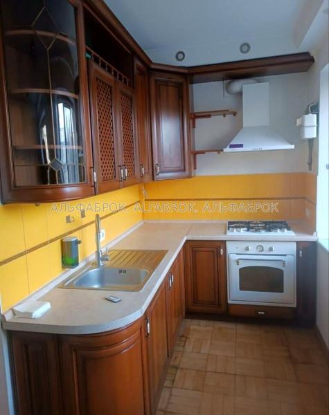 Продам 3-кімнатну квартиру