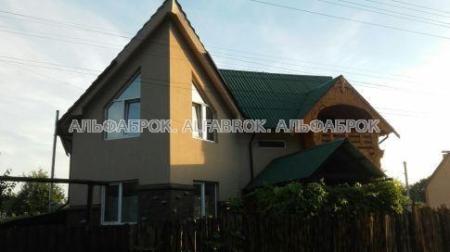 Продам 3-поверховий будинок