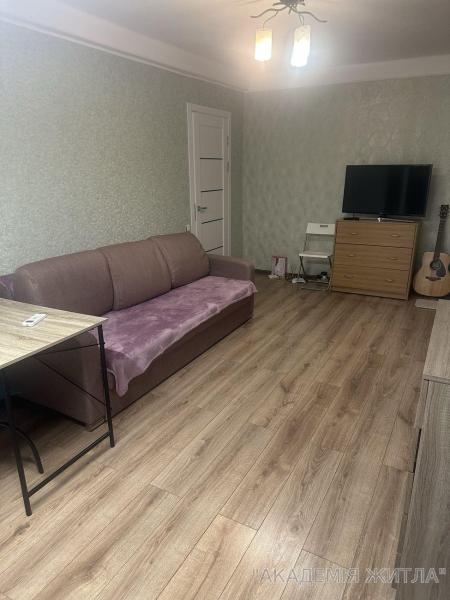 Продам 2-комнатную квартиру