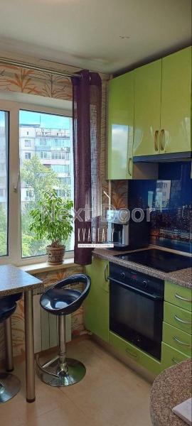 Продам 3-кімнатну квартиру