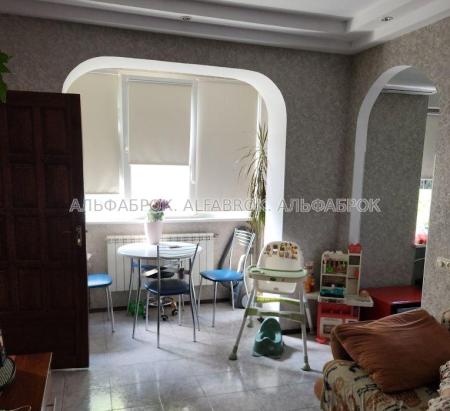 Продам 3-комнатную квартиру