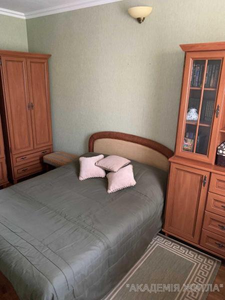 Продам 3-комнатную квартиру