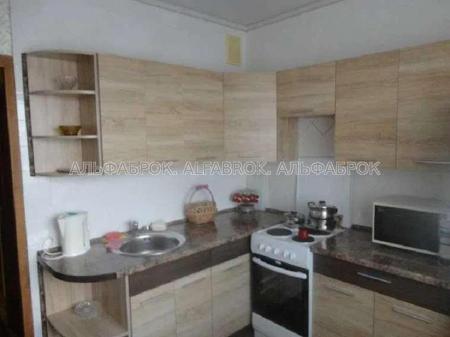 Продам 2-комнатную квартиру