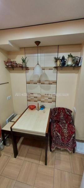 Продам 3-комнатную квартиру