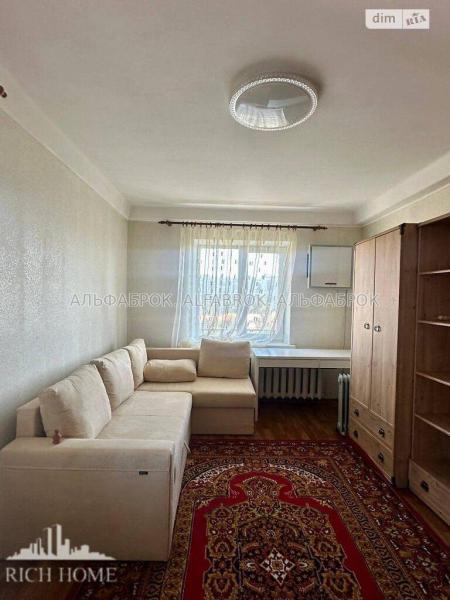 Продам 1-комнатную квартиру