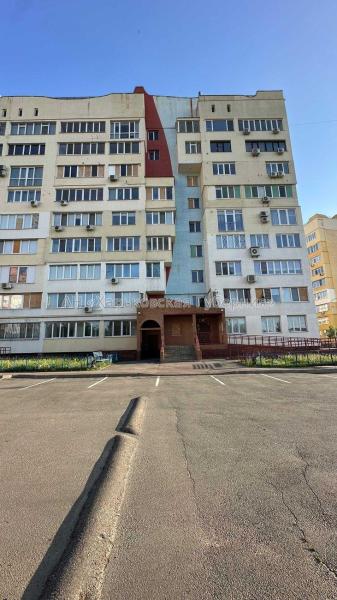 Продам 2-комнатную квартиру в новостройке