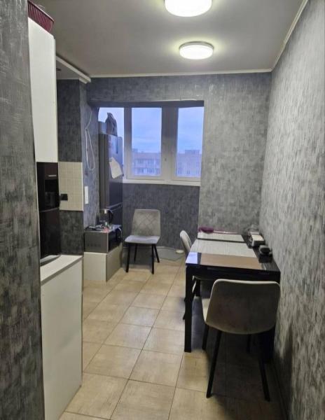 Продам 2-кімнатну квартиру