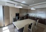 Продам 3-кімнатну квартиру, 165.70 м², євроремонт