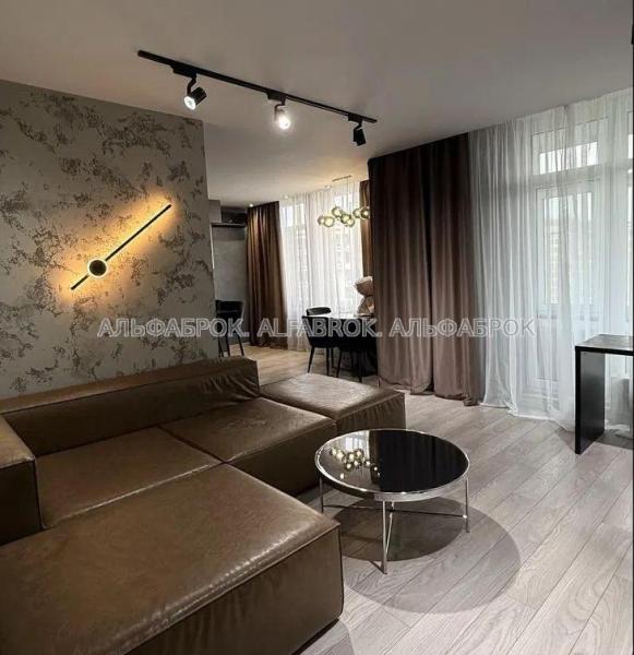 Продам 2-кімнатну квартиру, ЖК ParkLand