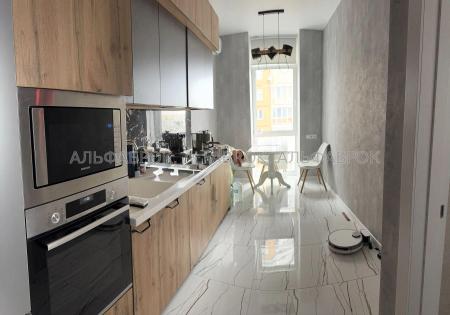 Продам 2-кімнатну квартиру, ЖК «Smart Plaza»