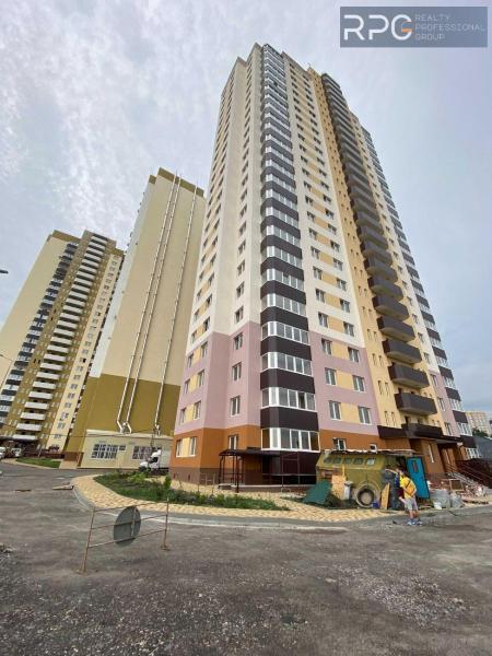 Продам 3-кімнатну квартиру, ЖК&nbsp;пров.&nbsp;Моторний,&nbsp;11