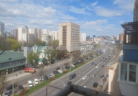 Продам 3-кімнатну квартиру
