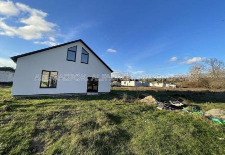 Продам 2-этажный дом