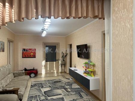 Продам 2-кімнатну квартиру