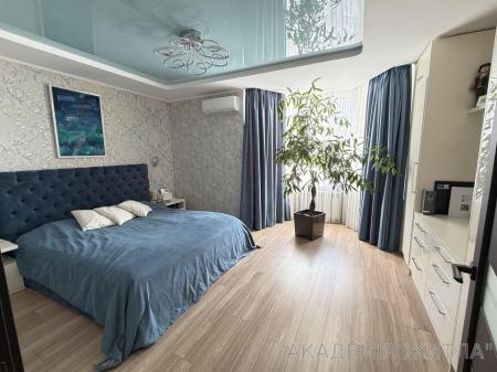 Продам 2-комнатную квартиру в новостройке