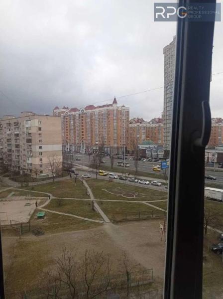 Продам 3-кімнатну квартиру