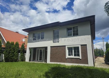 Продам 2-поверховий будинок