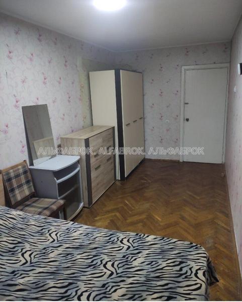 Продам 3-кімнатну квартиру