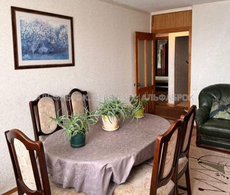 Продам 3-комнатную квартиру